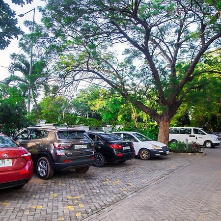Airside Hotel Accra Exterior photo