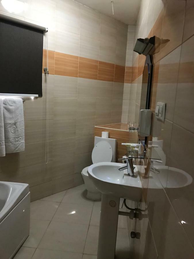 Airside Hotel Accra Exterior photo
